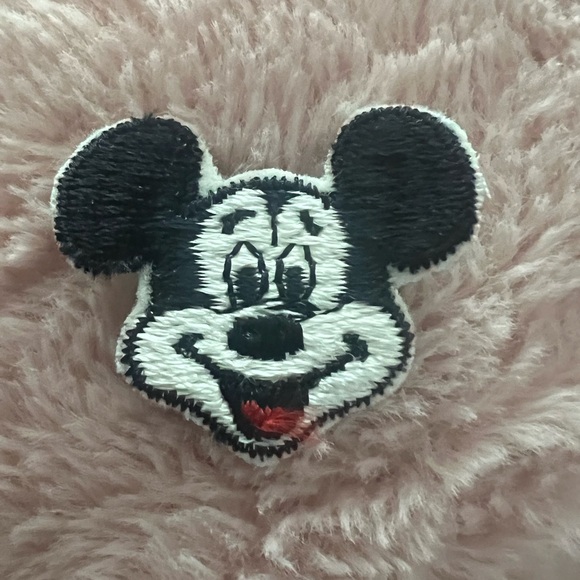 Mickey Mouse embroidered patch/decal - Picture 1 of 5